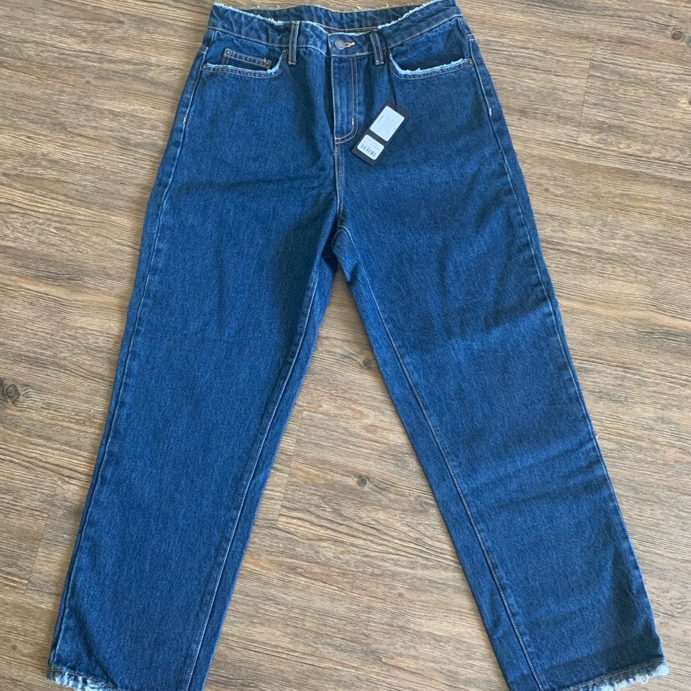 NEW WITH TAGS LF CARMAR STRAIGHT CROP JEANS